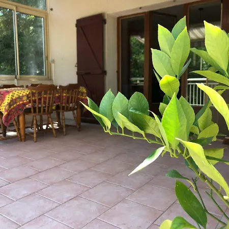 Maison D'en Face 別荘 サラヴァ