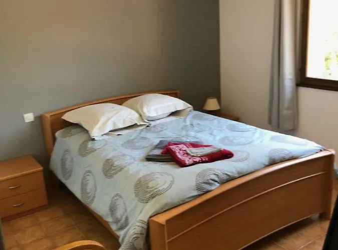 Maison D'en Face 萨拉瓦斯